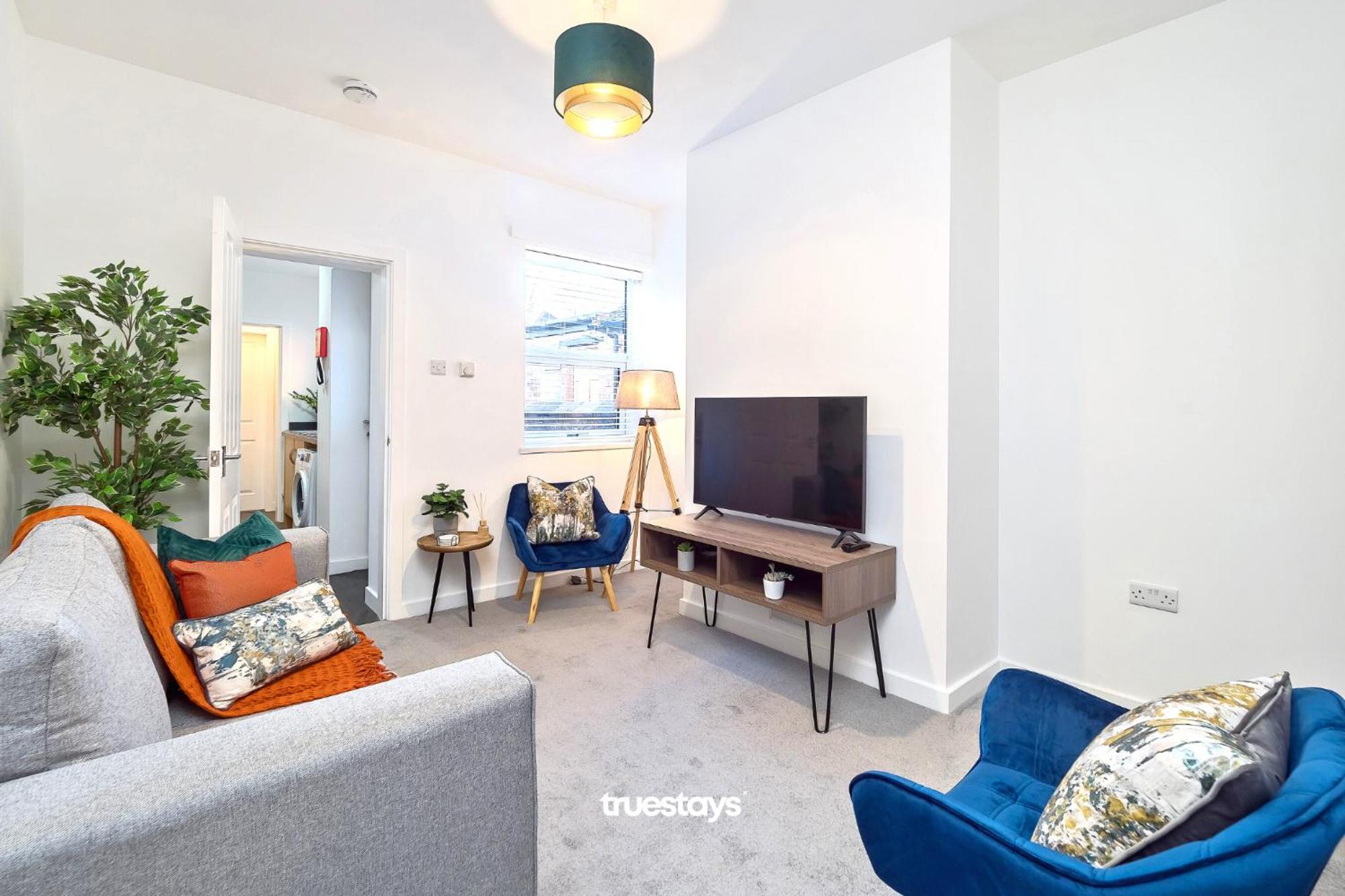 Nursery House By Truestays - 3 Bedroom House In Stoke-On-Trent ภายนอก รูปภาพ