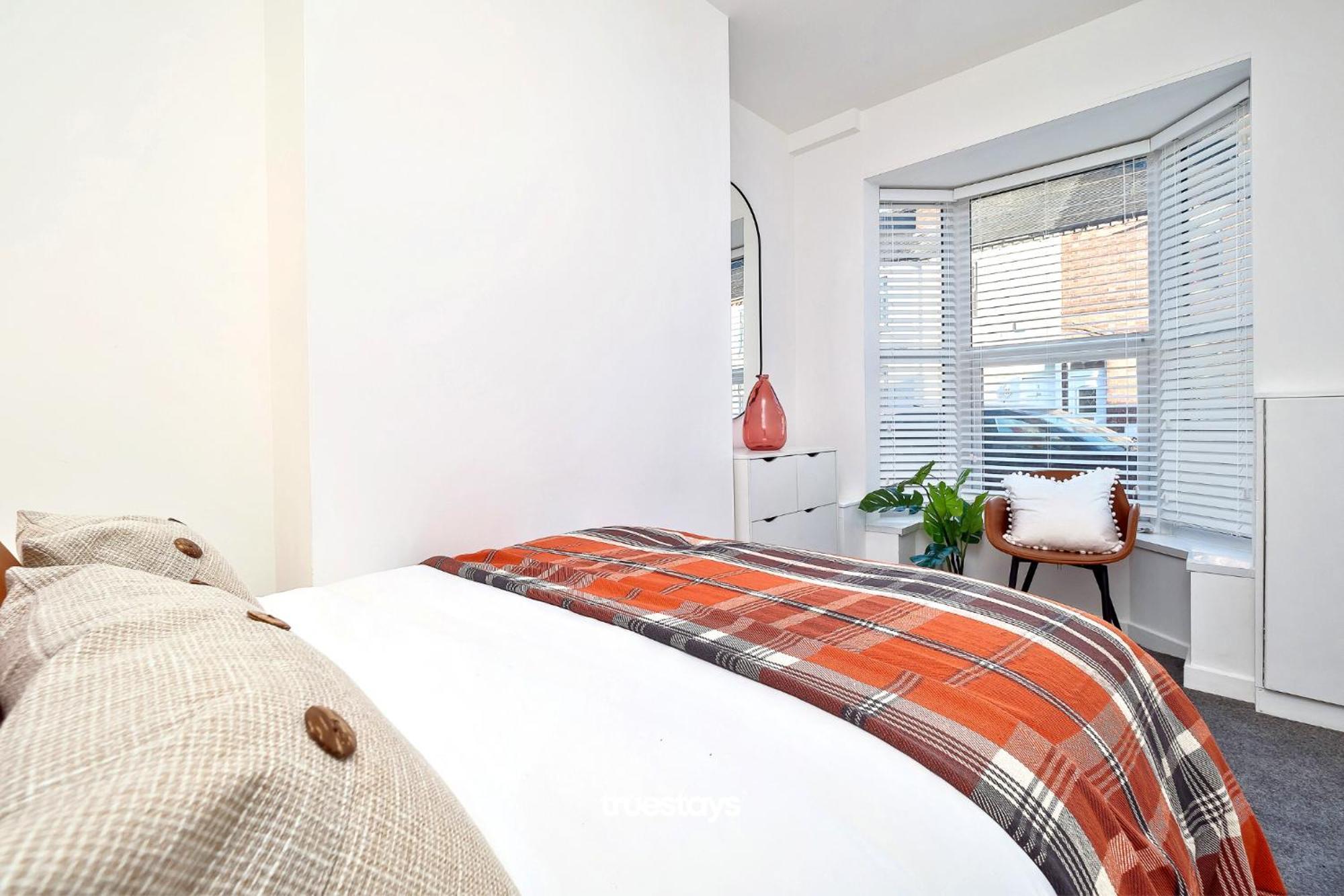 Nursery House By Truestays - 3 Bedroom House In Stoke-On-Trent ภายนอก รูปภาพ